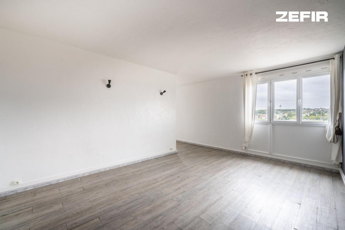 Vente Appartement à Mantes-la-Ville 4 pièces