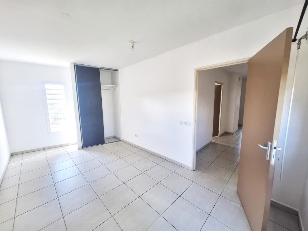 Location Appartement à Saint-Pierre 5 pièces