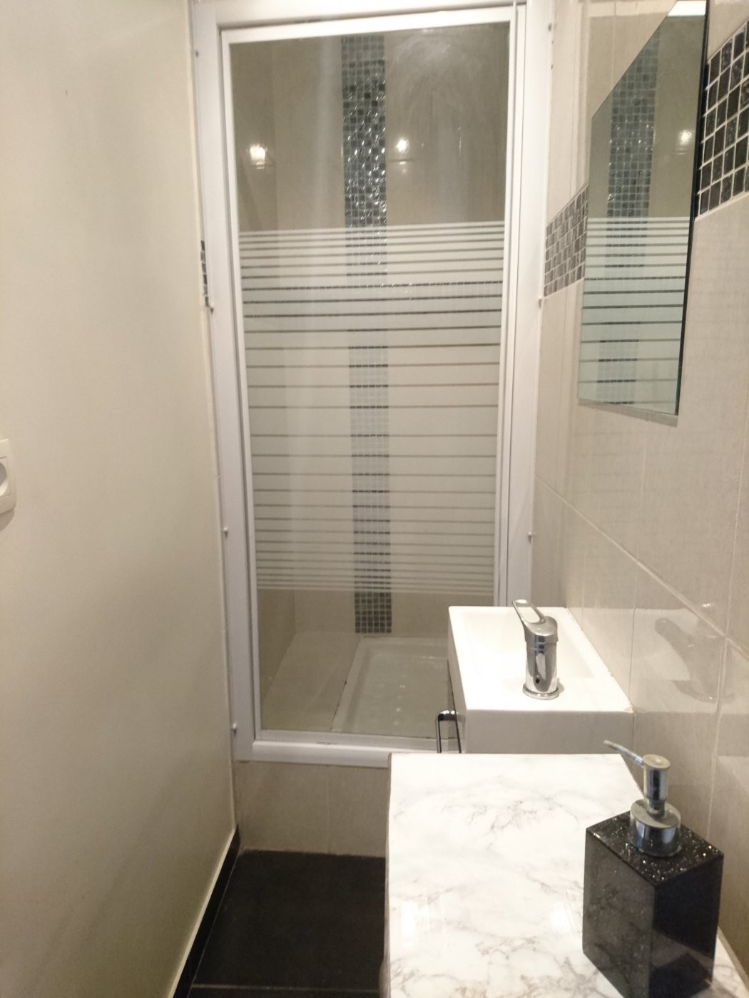 Location Appartement à Paris Entrepôt 10e arrondissement 2 pièces