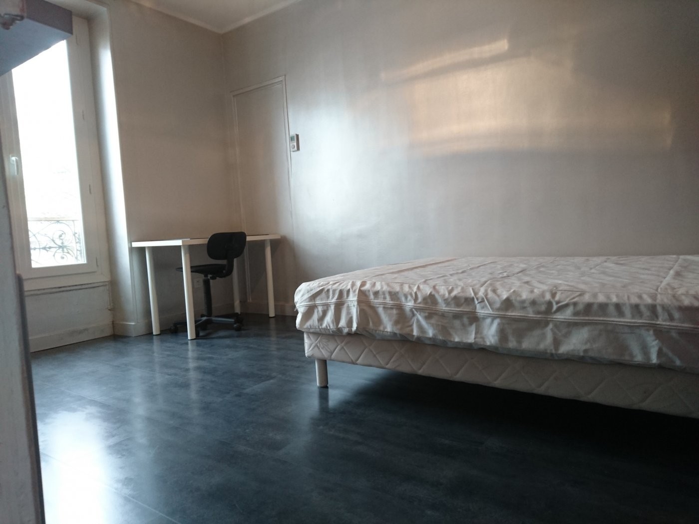 Location Appartement à Paris Entrepôt 10e arrondissement 2 pièces