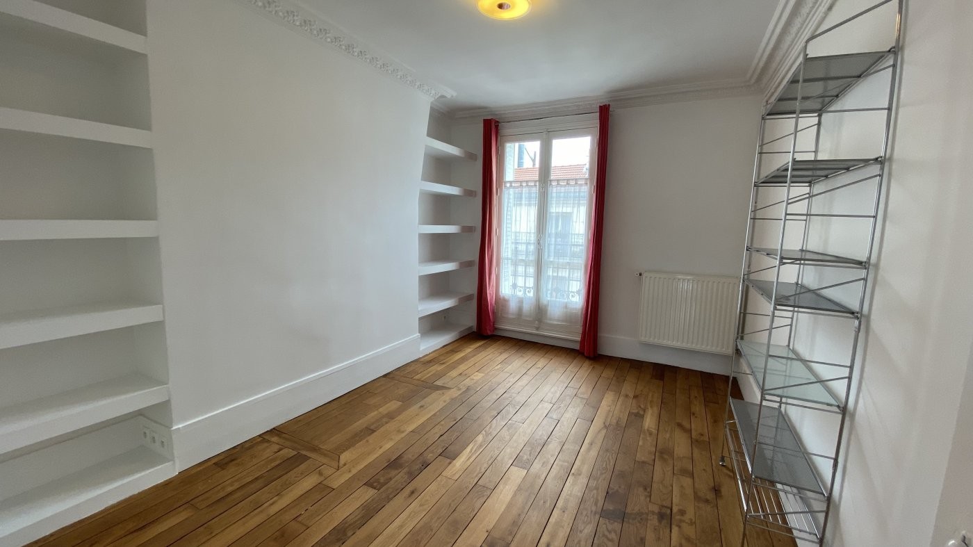 Location Appartement à Paris Buttes-Chaumont 19e arrondissement 3 pièces