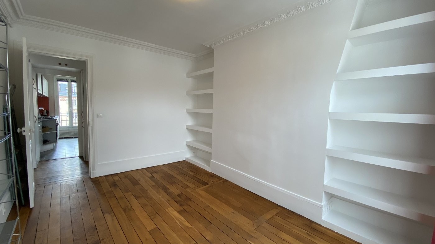 Location Appartement à Paris Buttes-Chaumont 19e arrondissement 3 pièces