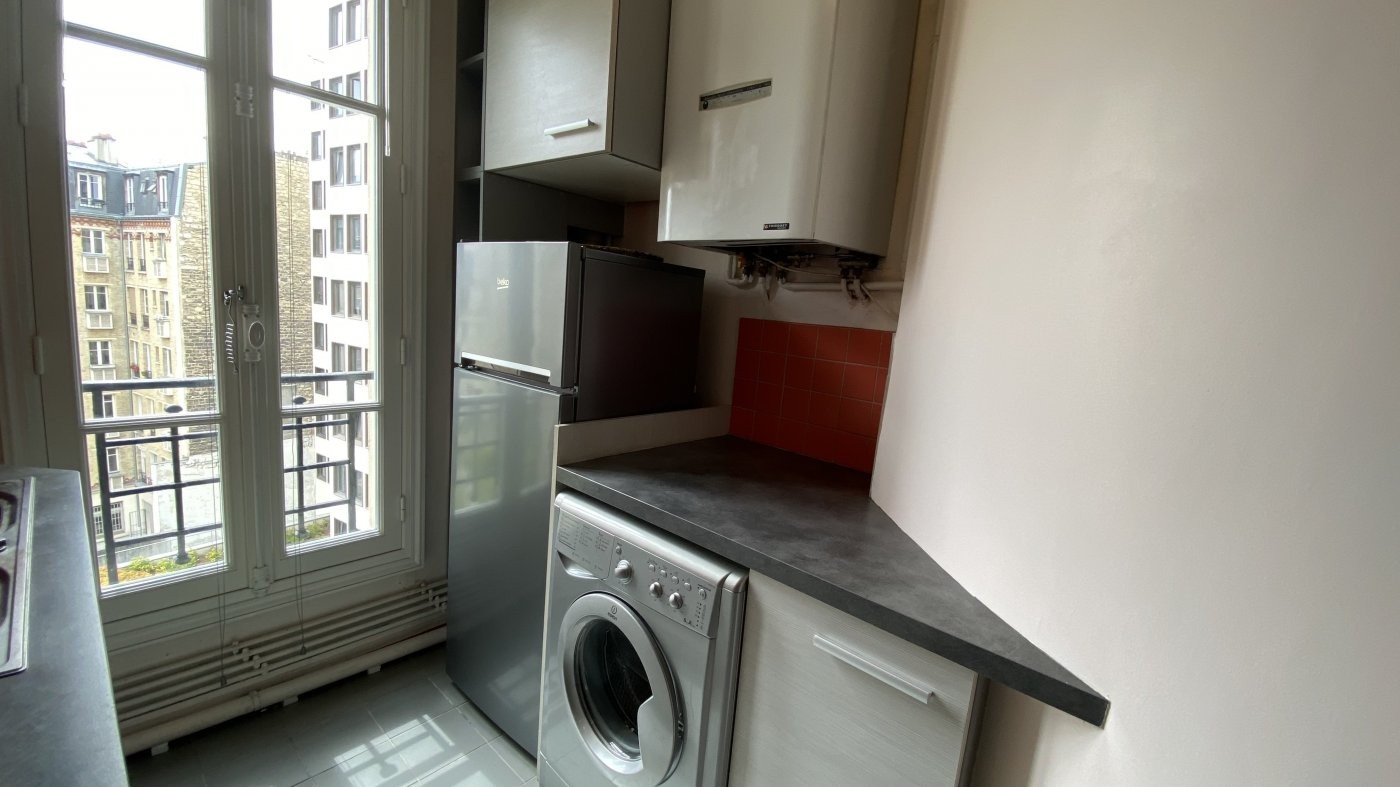 Location Appartement à Paris Buttes-Chaumont 19e arrondissement 3 pièces