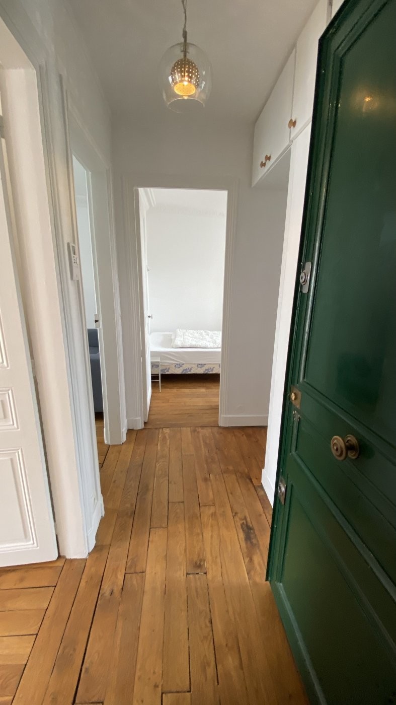 Location Appartement à Paris Buttes-Chaumont 19e arrondissement 3 pièces