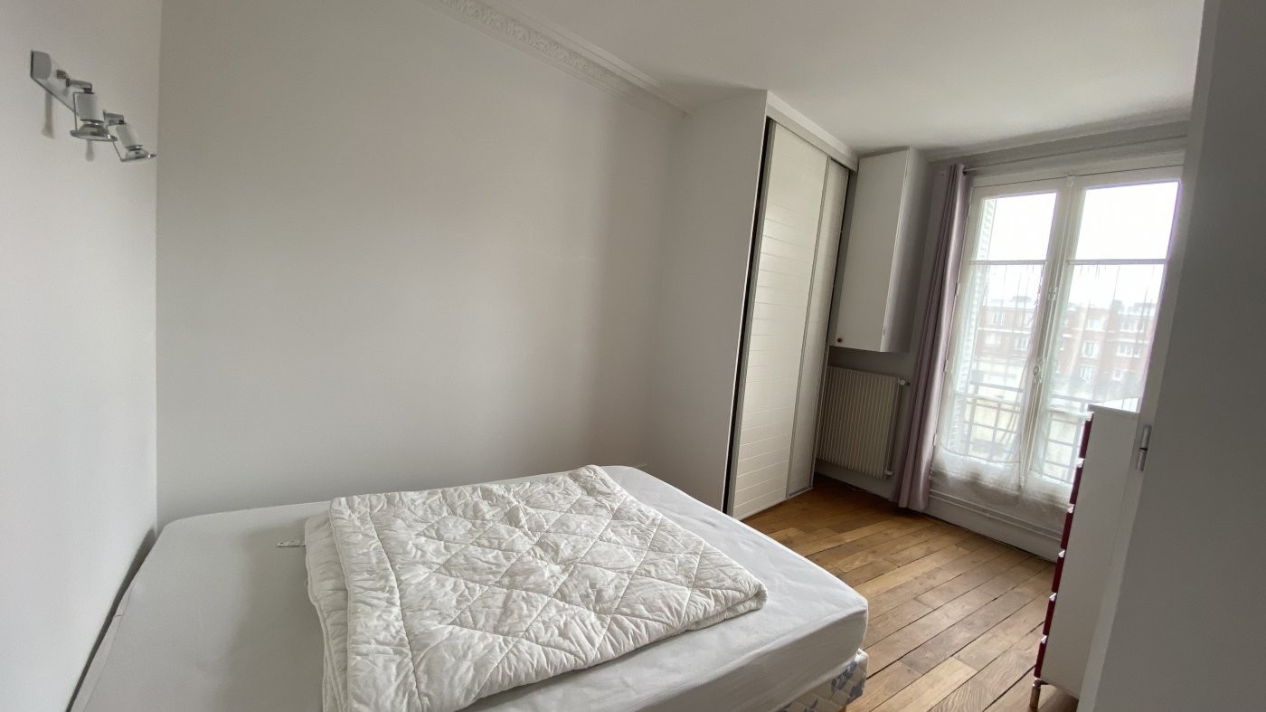 Location Appartement à Paris Buttes-Chaumont 19e arrondissement 3 pièces