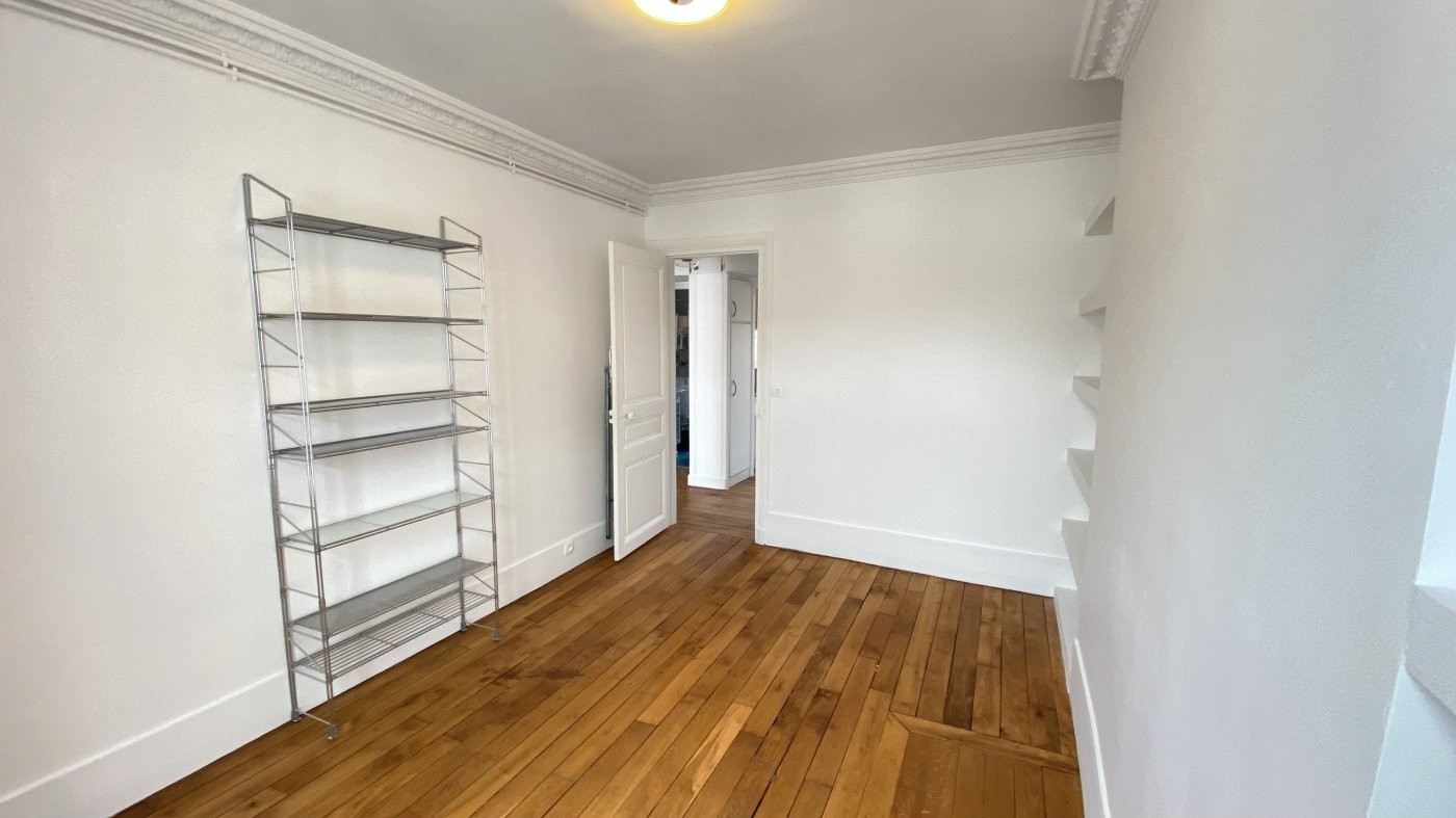 Location Appartement à Paris Buttes-Chaumont 19e arrondissement 3 pièces