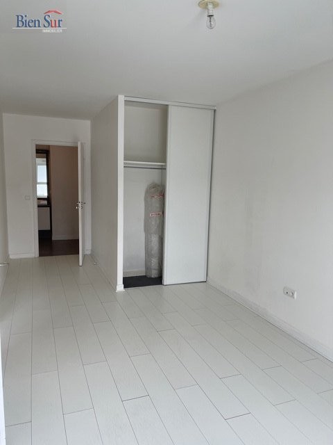 Location Appartement à Paris Buttes-Chaumont 19e arrondissement 2 pièces