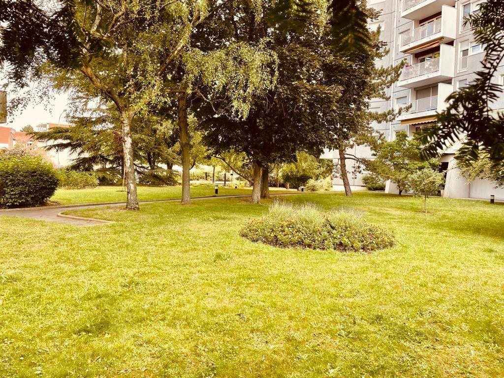 Location Appartement à Courbevoie 3 pièces