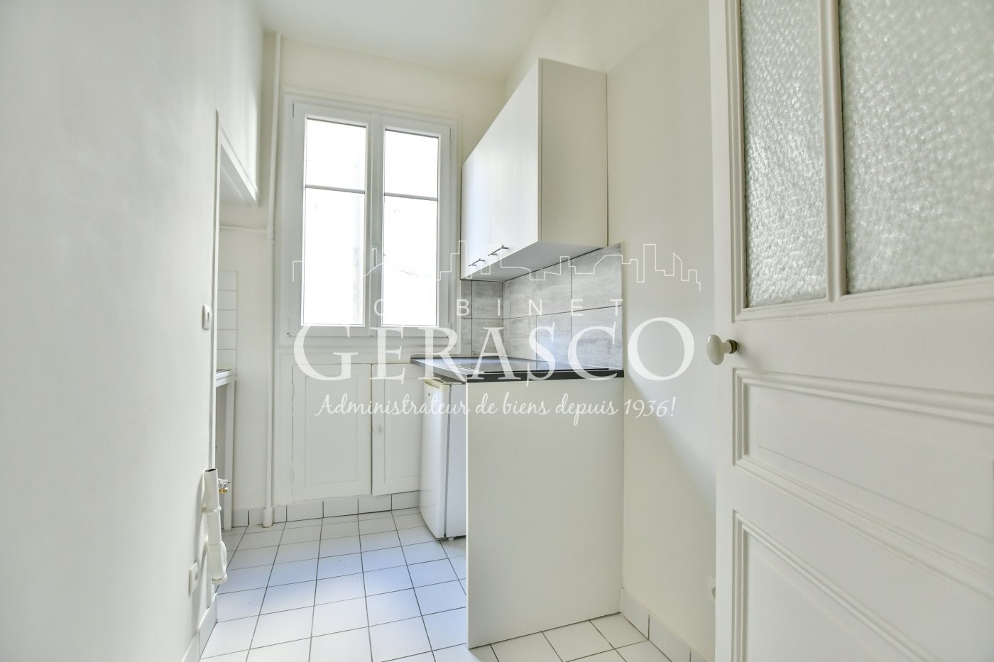 Location Appartement à Paris Vaugirard 15e arrondissement 2 pièces