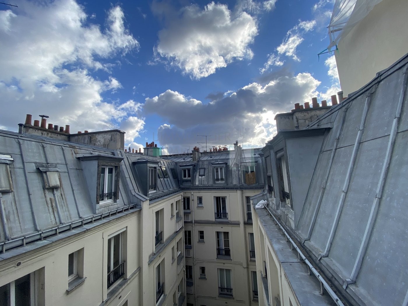 Location Appartement à Paris Entrepôt 10e arrondissement 1 pièce