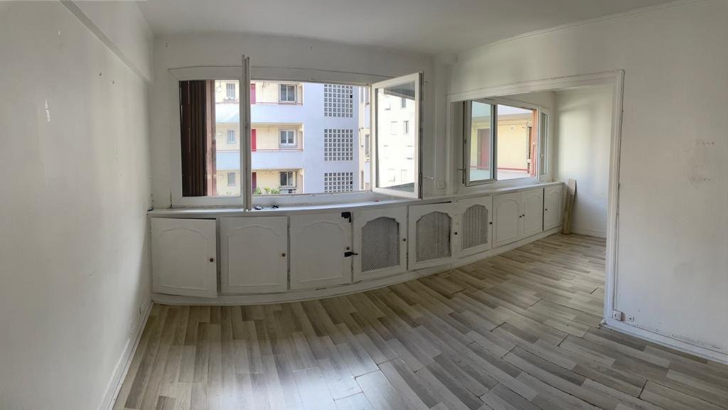 Vente Appartement à Paris Buttes-Chaumont 19e arrondissement 2 pièces