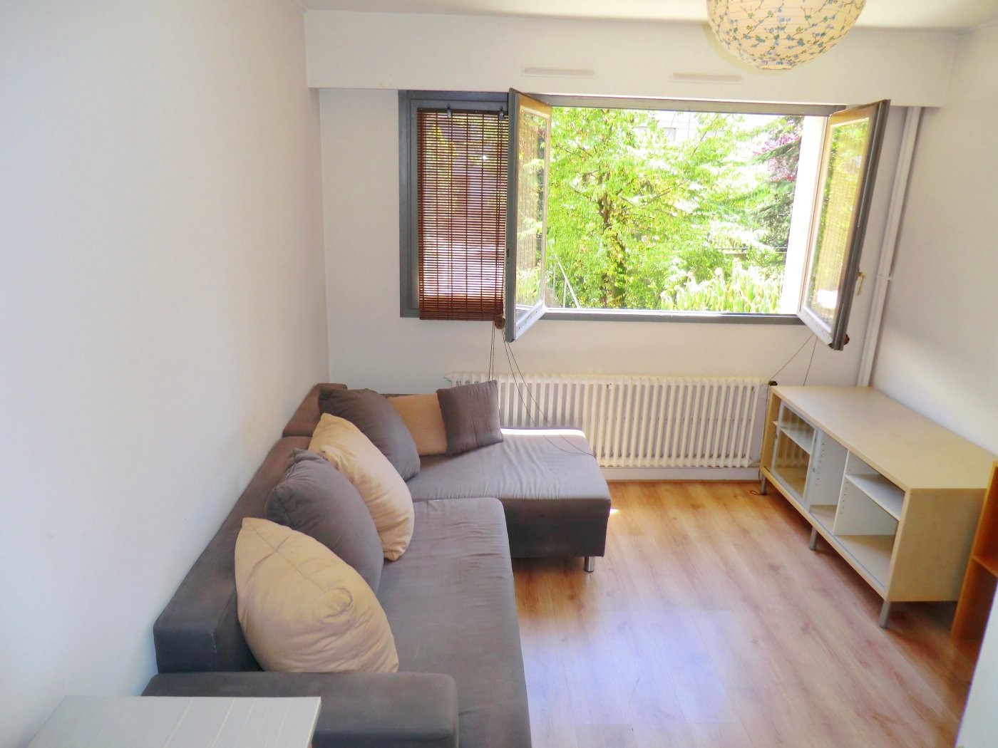 Location Appartement à Paris Buttes-Chaumont 19e arrondissement 0 pièce