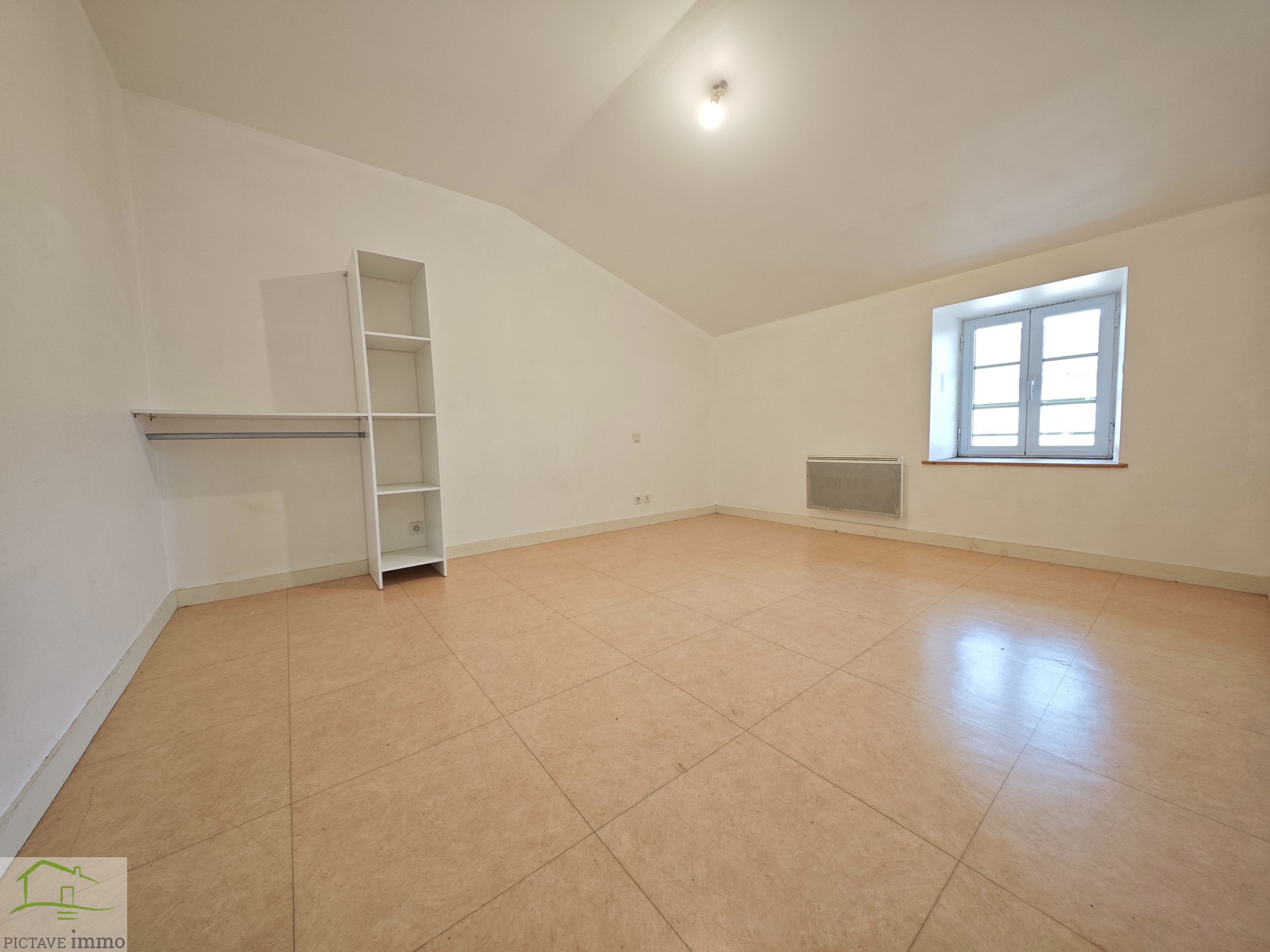 Location Appartement à Lezay 4 pièces