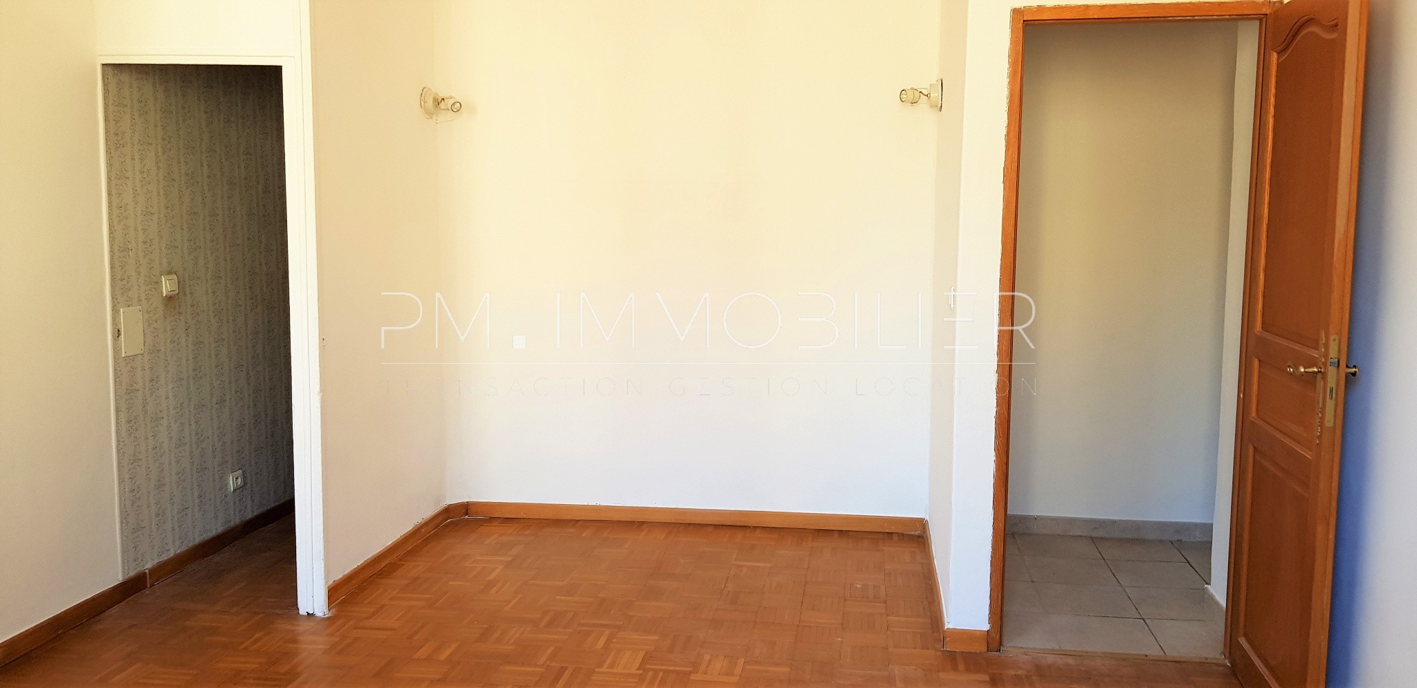 Location Appartement à Marseille 5e arrondissement 2 pièces