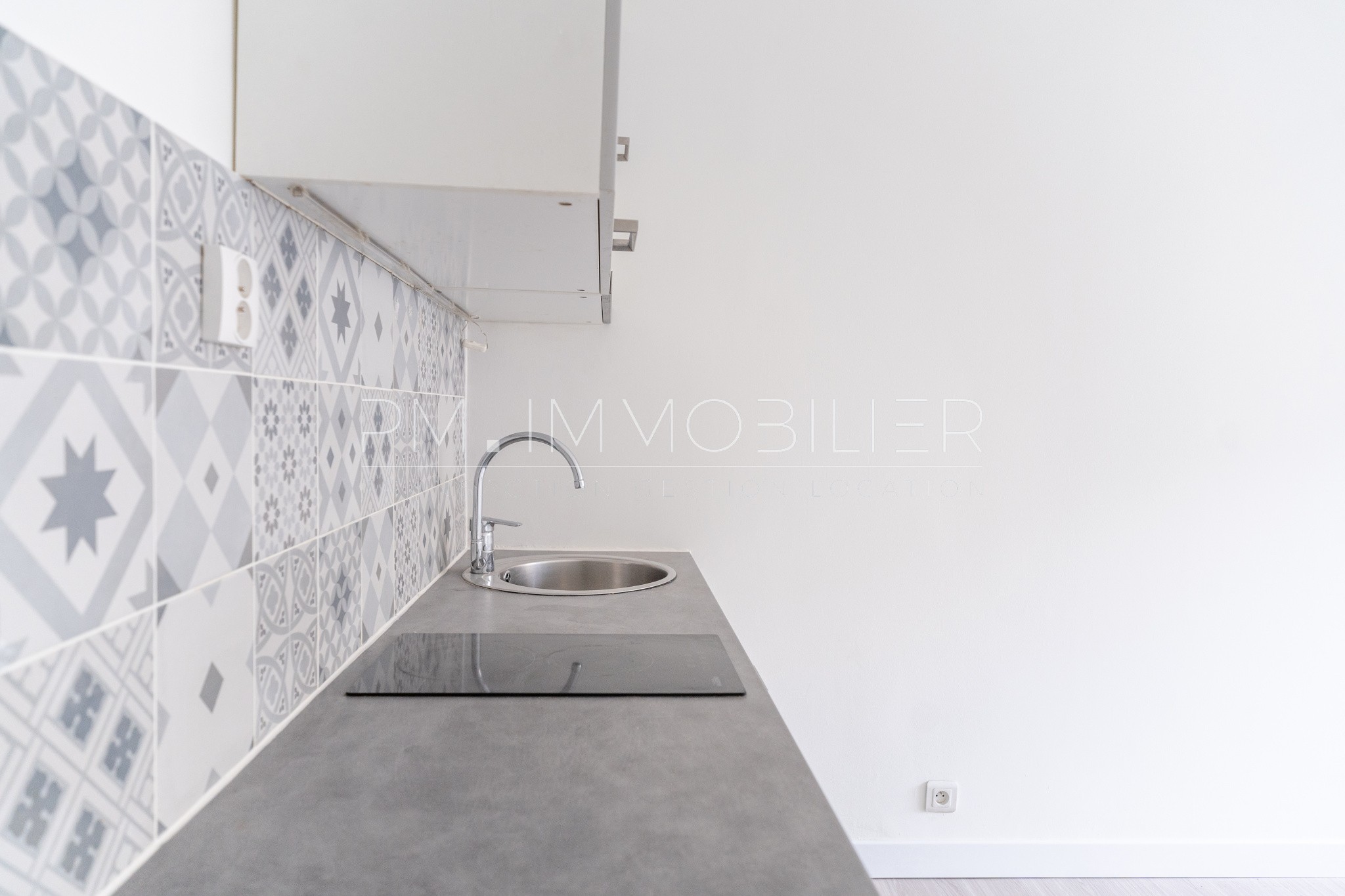 Location Appartement à Marseille 5e arrondissement 1 pièce