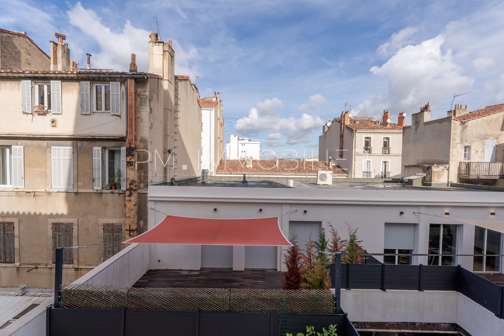 Location Appartement à Marseille 1er arrondissement 3 pièces