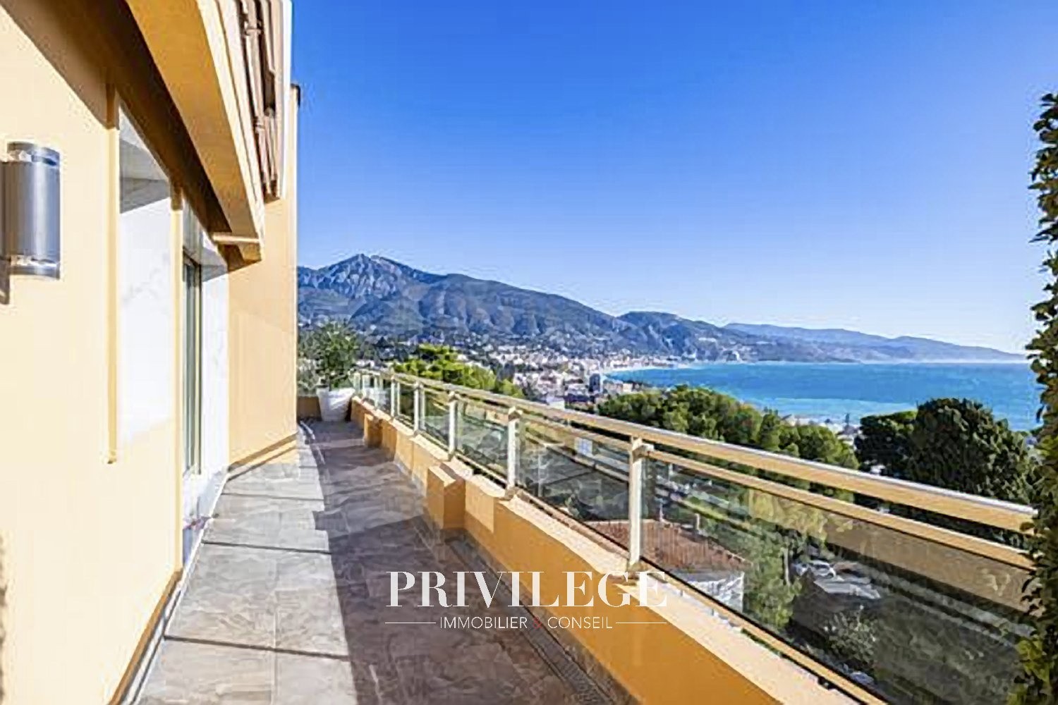 Vente Appartement à Roquebrune-Cap-Martin 5 pièces