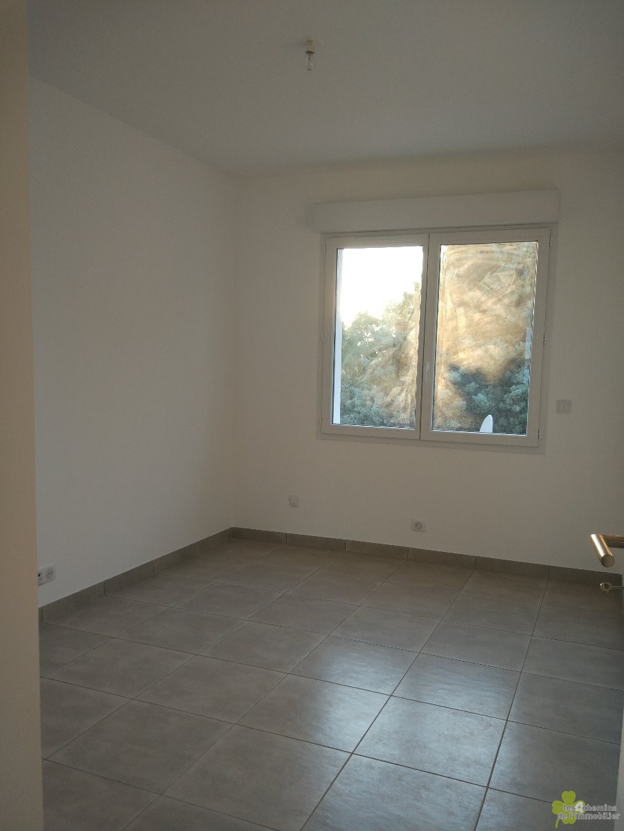 Location Appartement à Châteauneuf-le-Rouge 3 pièces