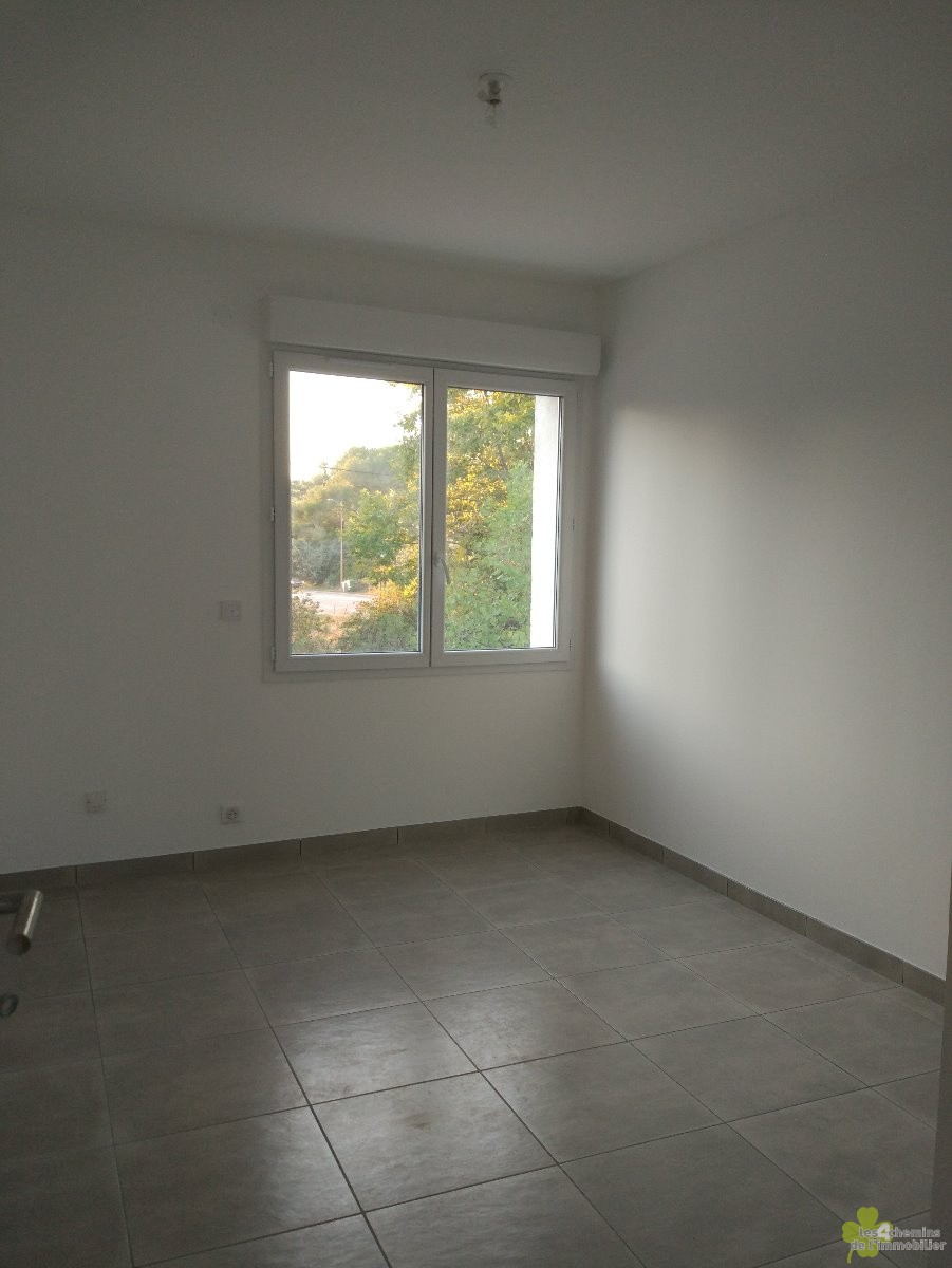 Location Appartement à Châteauneuf-le-Rouge 3 pièces