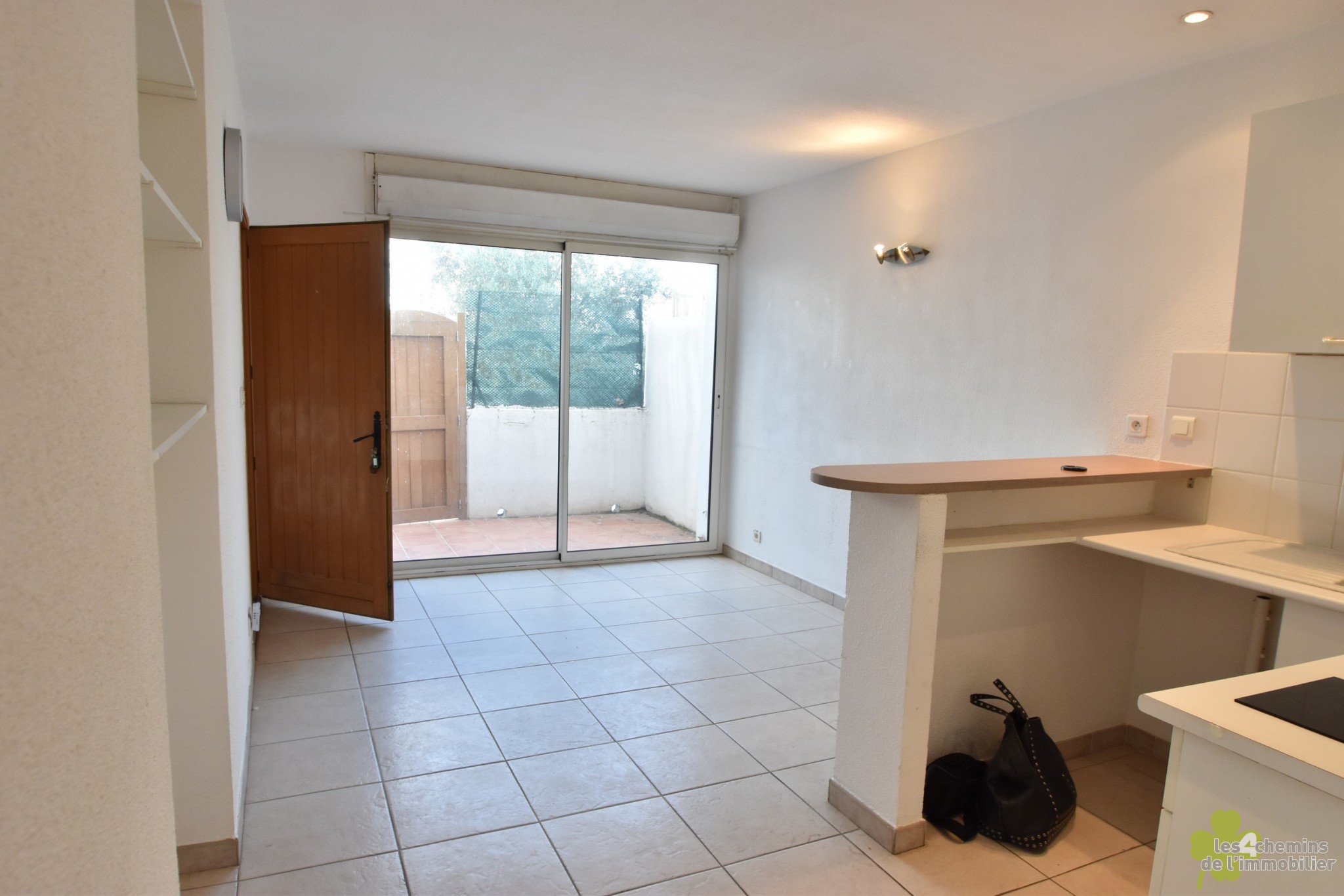 Location Appartement à Châteauneuf-le-Rouge 2 pièces