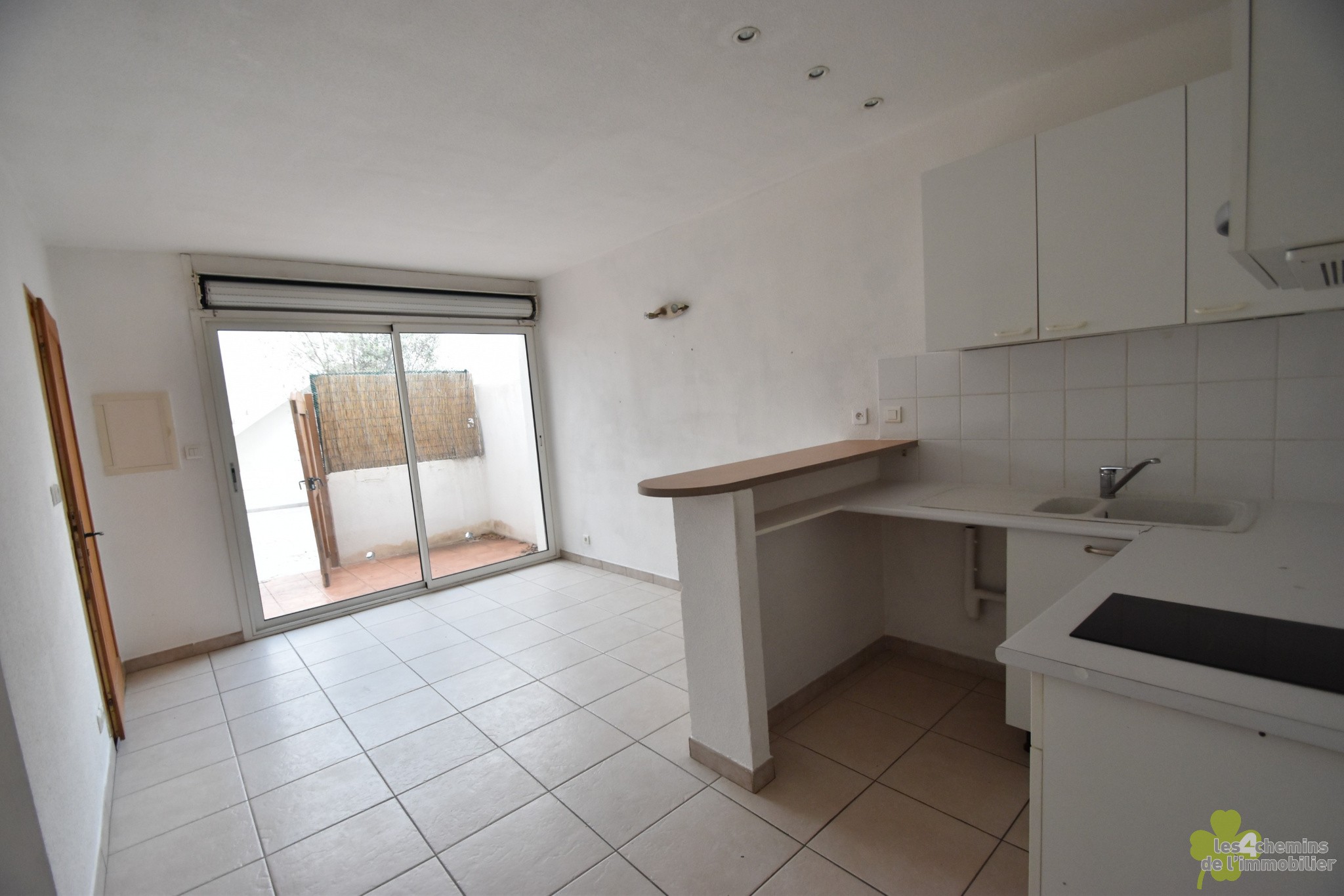 Location Appartement à Châteauneuf-le-Rouge 2 pièces