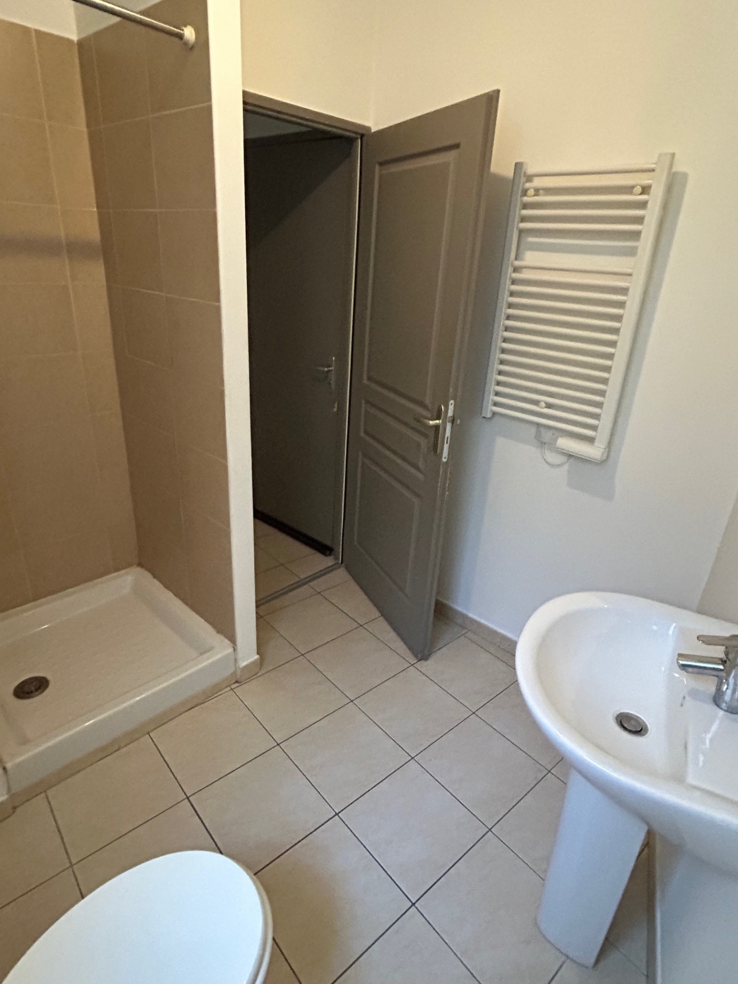 Location Appartement à Beaucaire 1 pièce