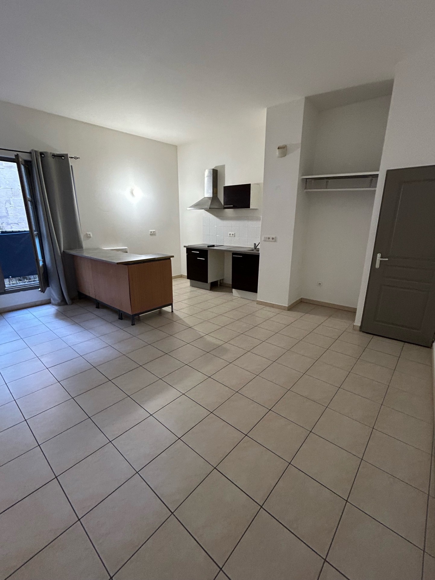 Location Appartement à Beaucaire 1 pièce