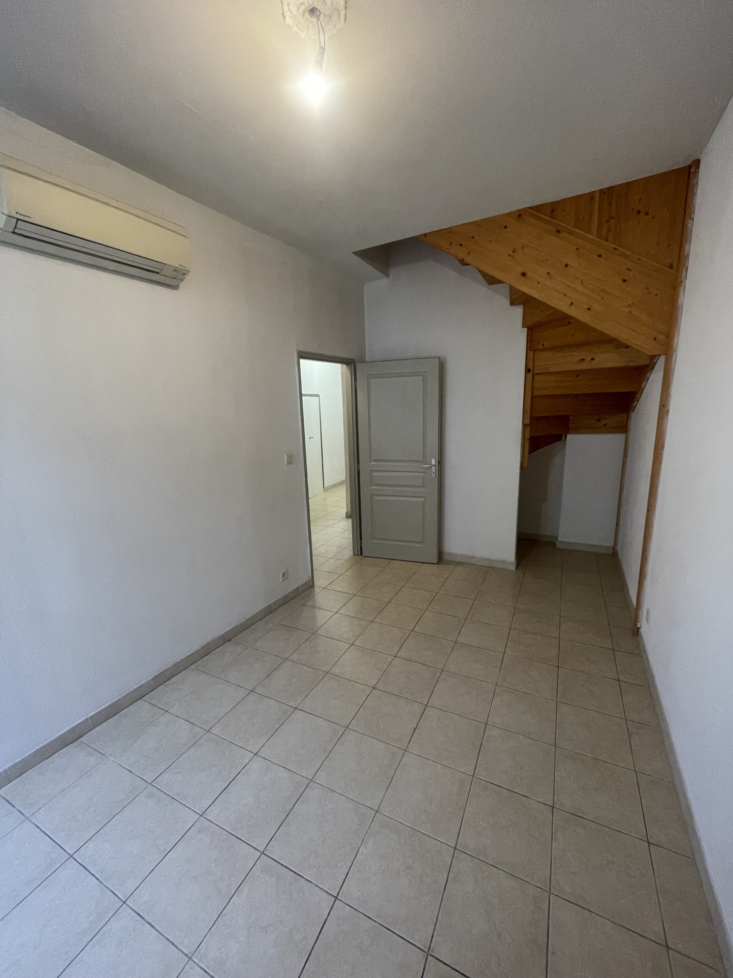 Location Appartement à Beaucaire 4 pièces