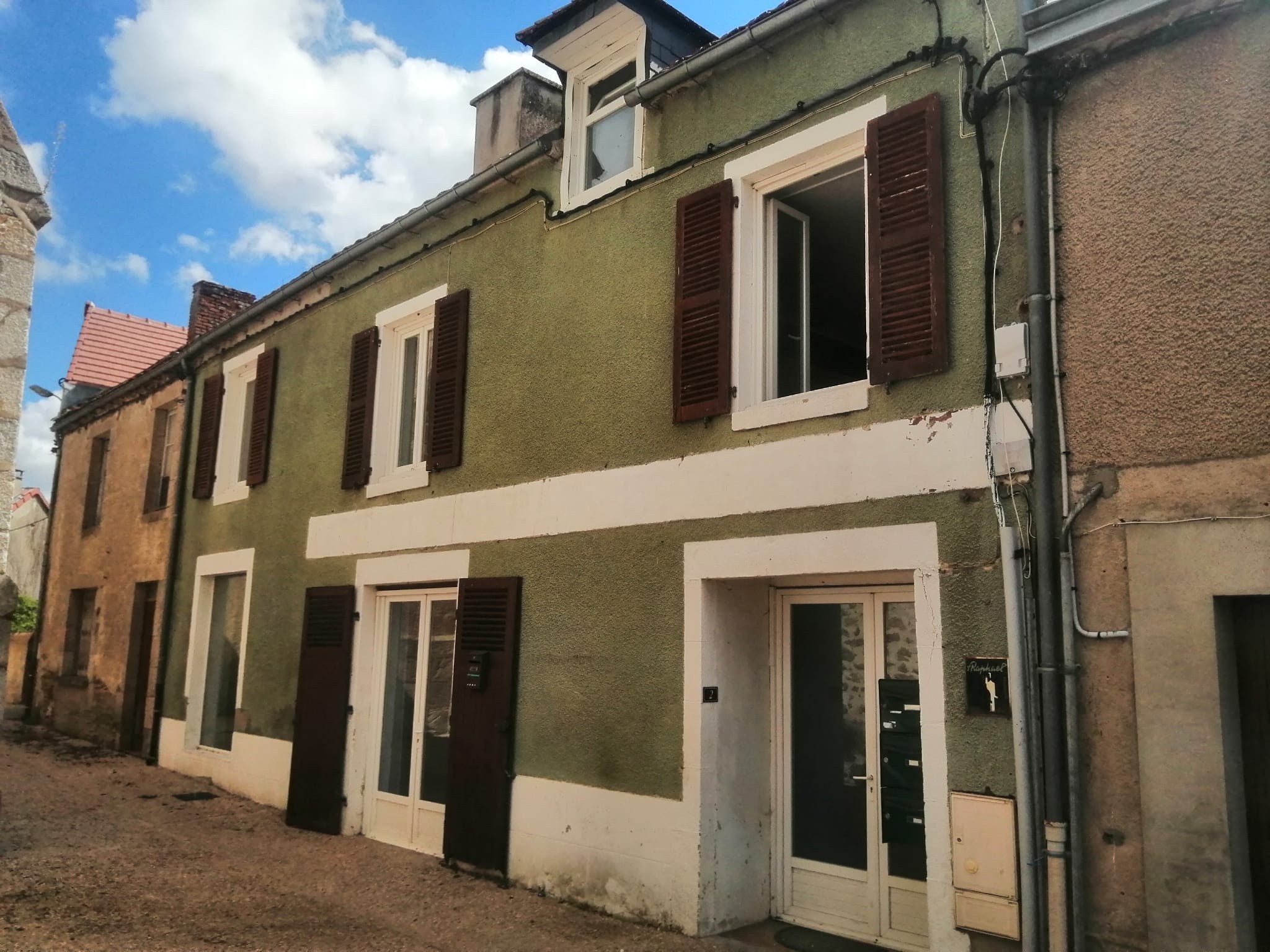 Vente Bureau / Commerce à Lussac-les-Églises 11 pièces