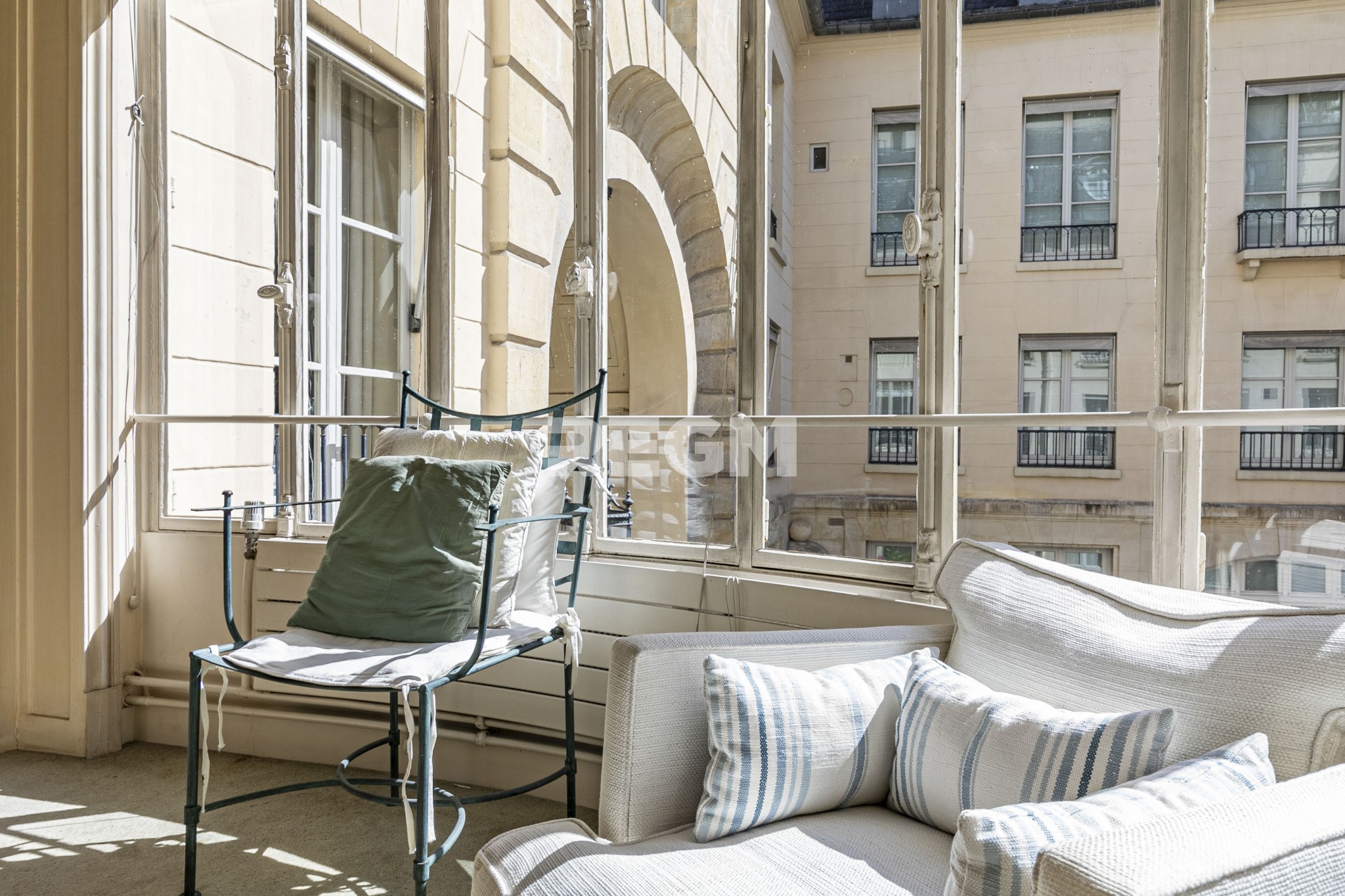 Vente Appartement à Paris Palais-Bourbon 7e arrondissement 4 pièces