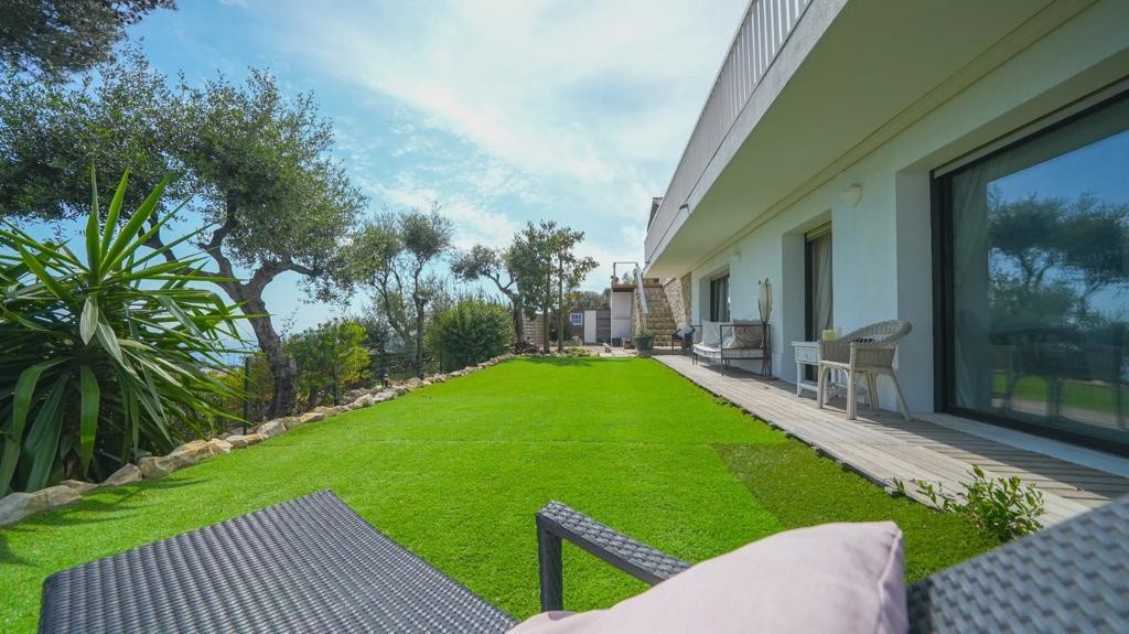 Location Maison à Roquebrune-Cap-Martin 8 pièces