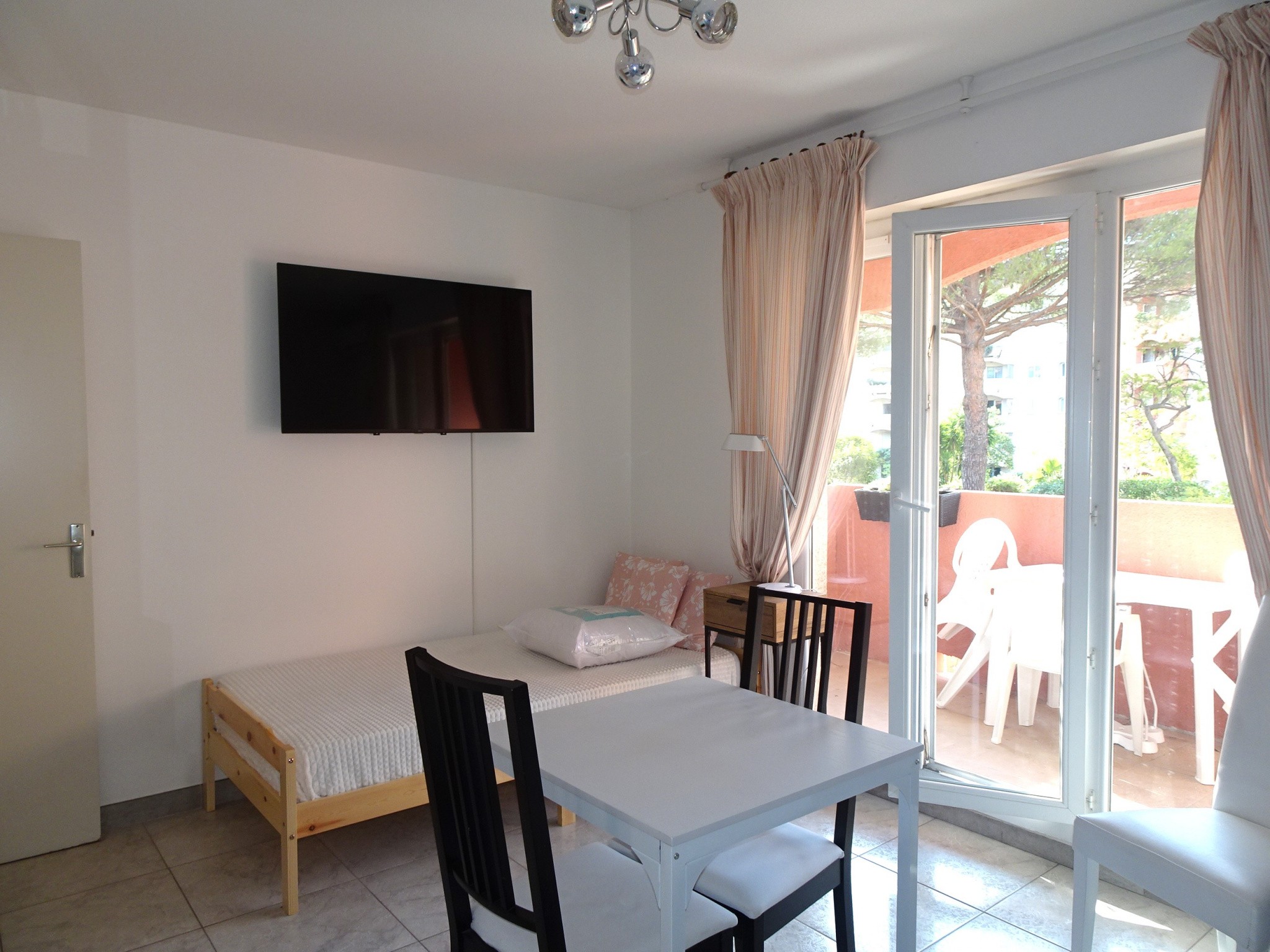 Vente Appartement à Hyères 1 pièce