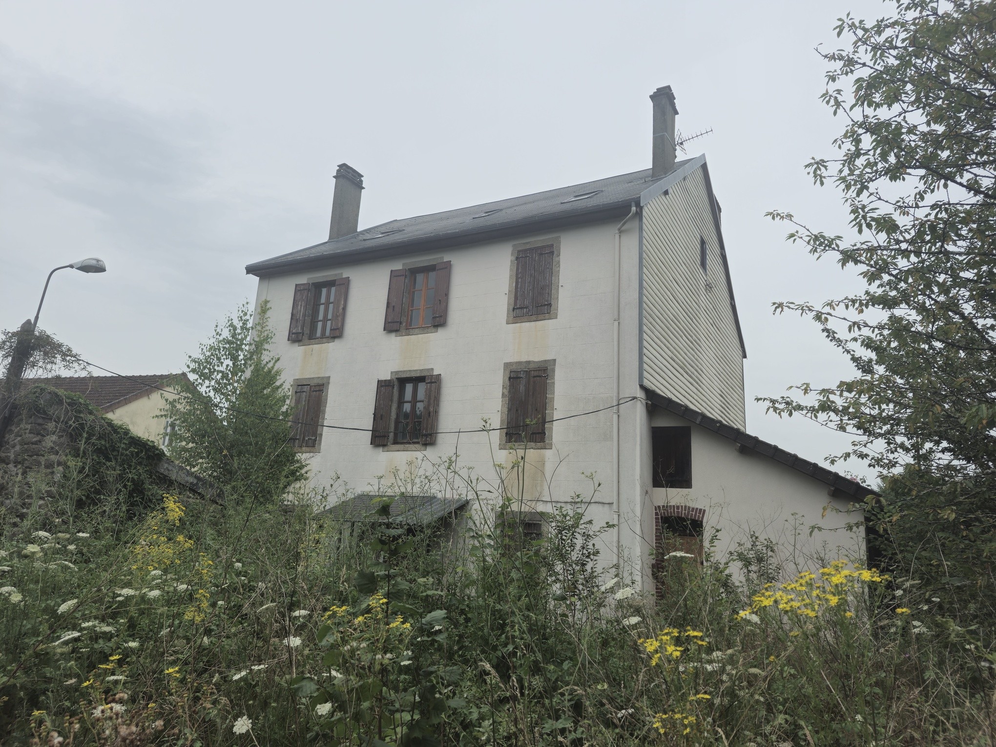 Vente Bureau / Commerce à Saint-Sulpice-Laurière 0 pièce