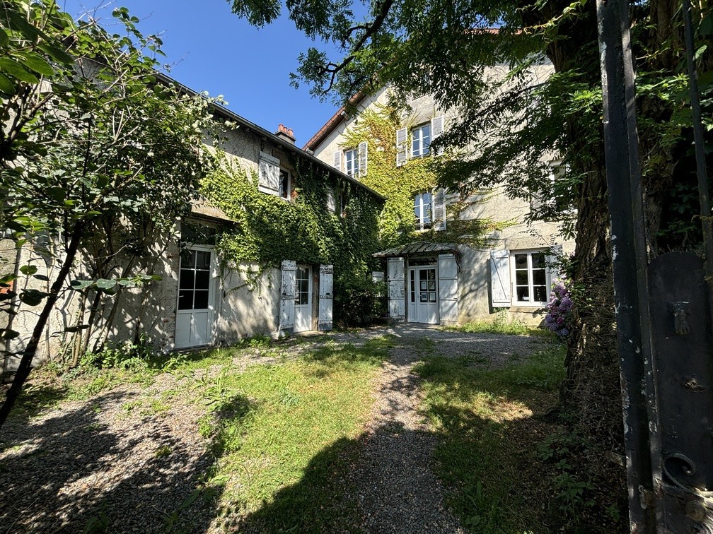 Vente Maison à Bourganeuf 8 pièces