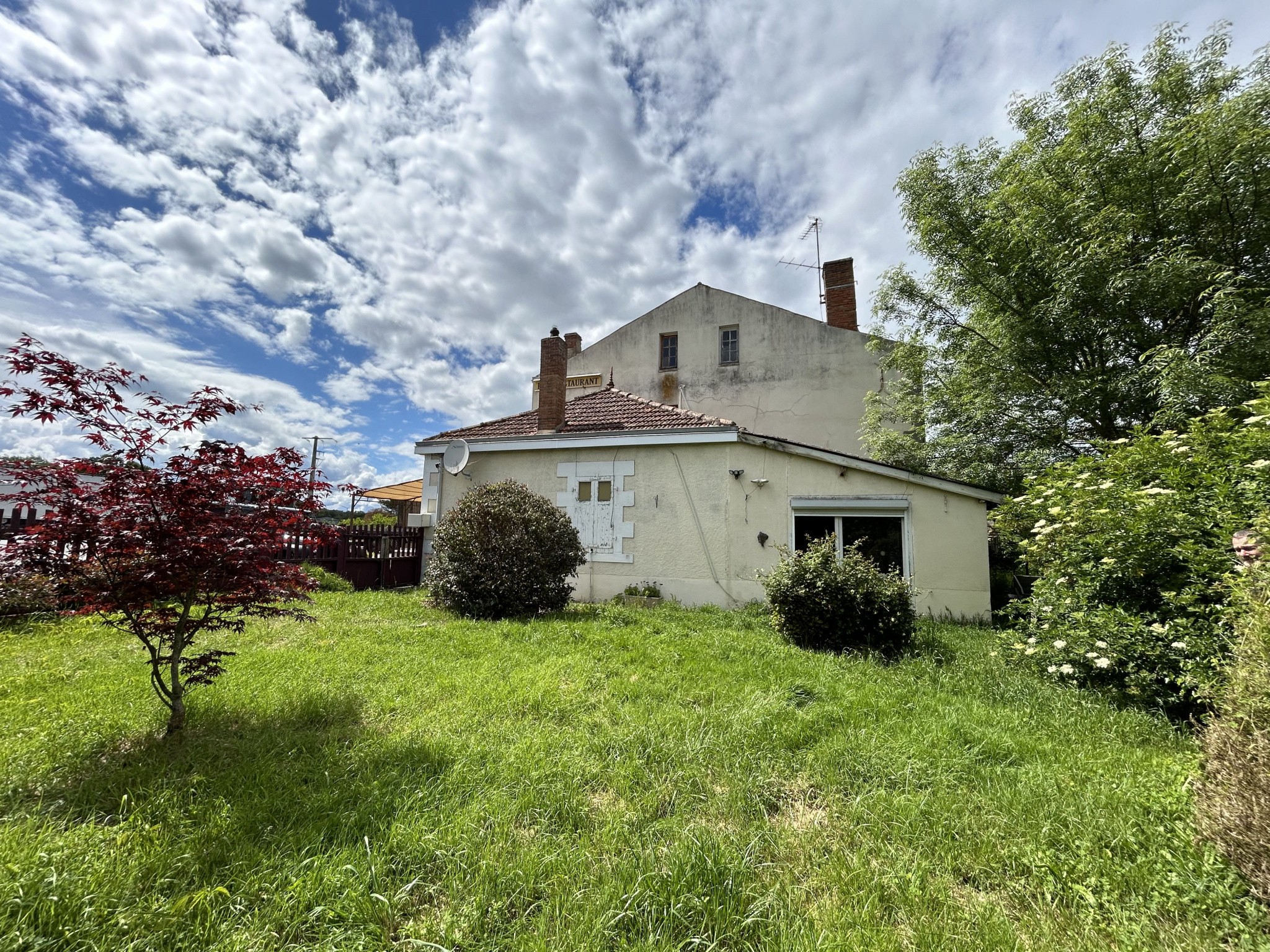 Vente Bureau / Commerce à Saint-Bonnet-de-Bellac 0 pièce