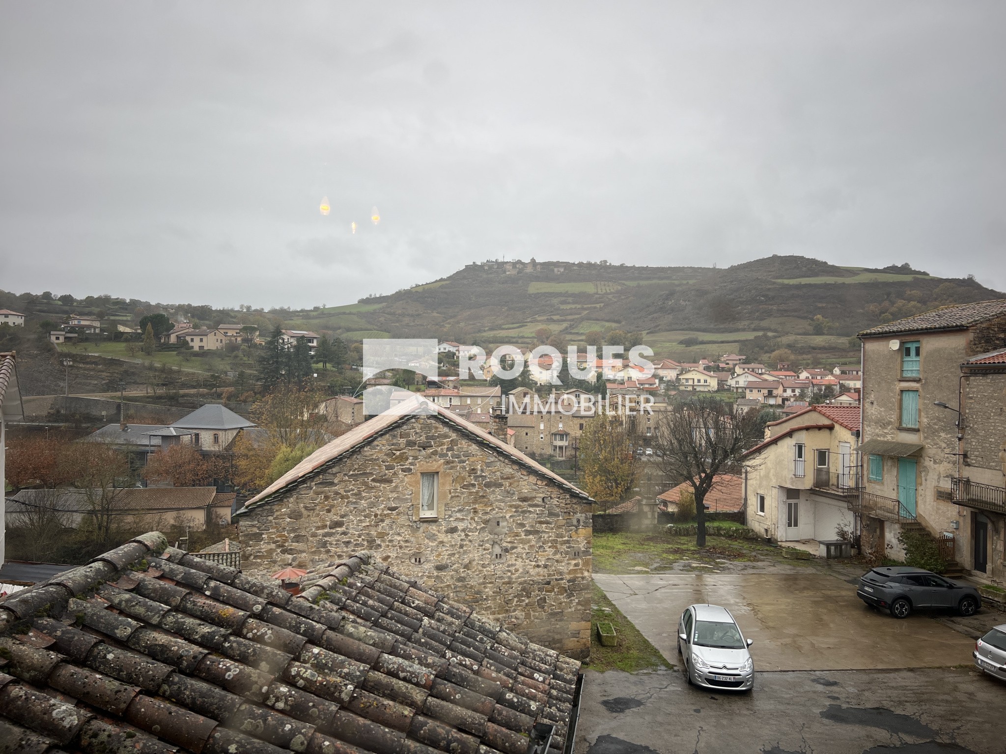 Vente Maison à Saint-Georges-de-Luzençon 8 pièces