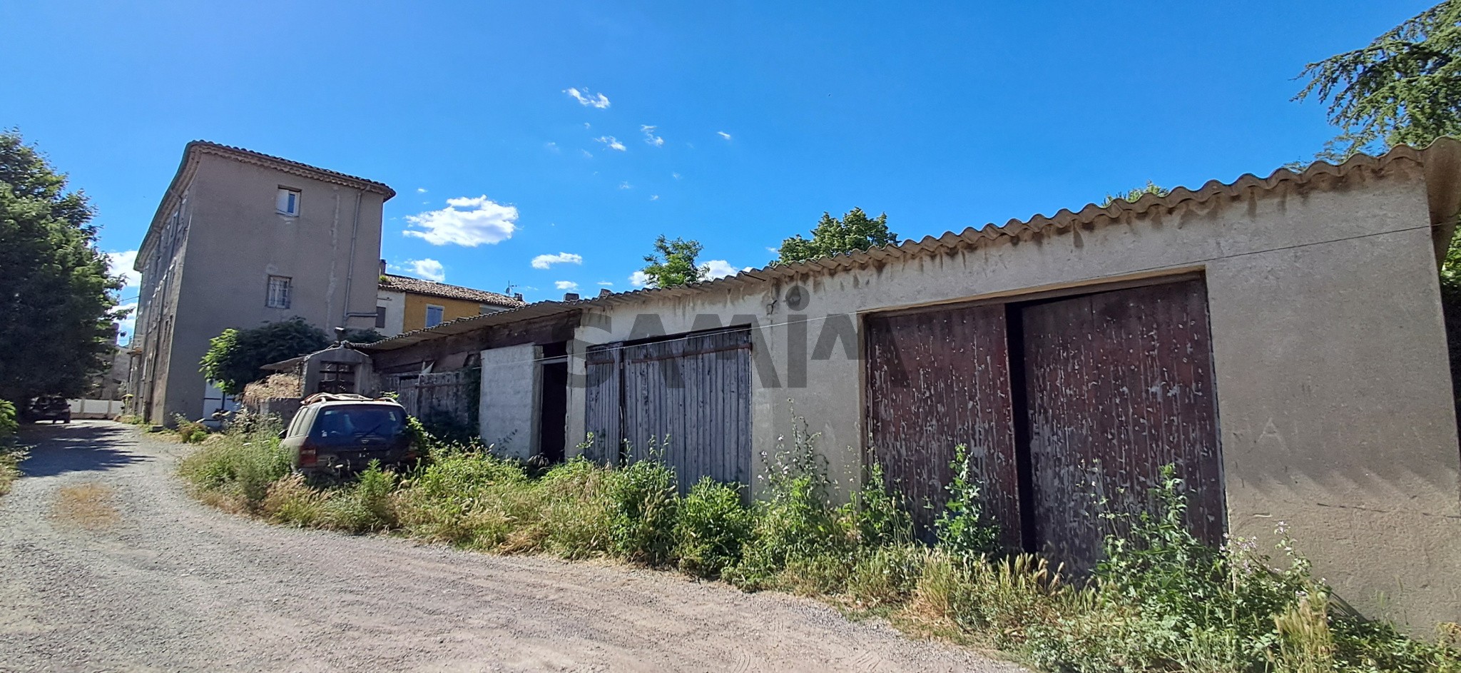 Vente Bureau / Commerce à Saint-Hippolyte-du-Fort 19 pièces