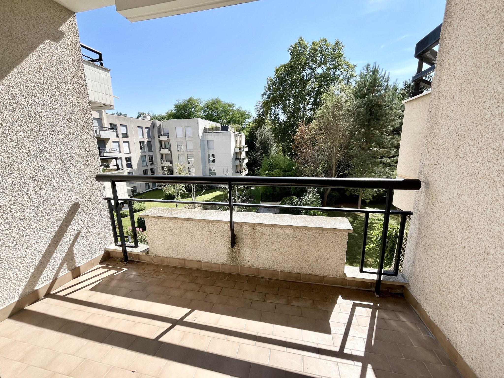 Location Appartement à Suresnes 4 pièces