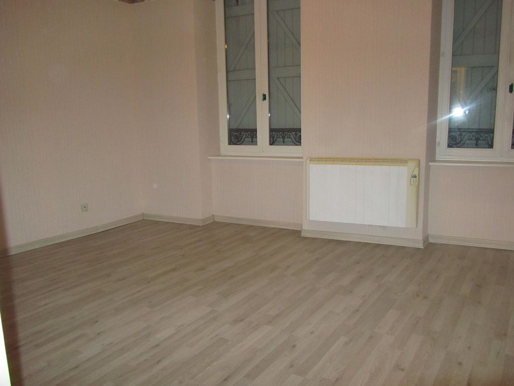 Location Appartement à Mirecourt 2 pièces